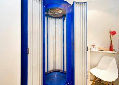 Morph Interior-Beaches & Cream Salon