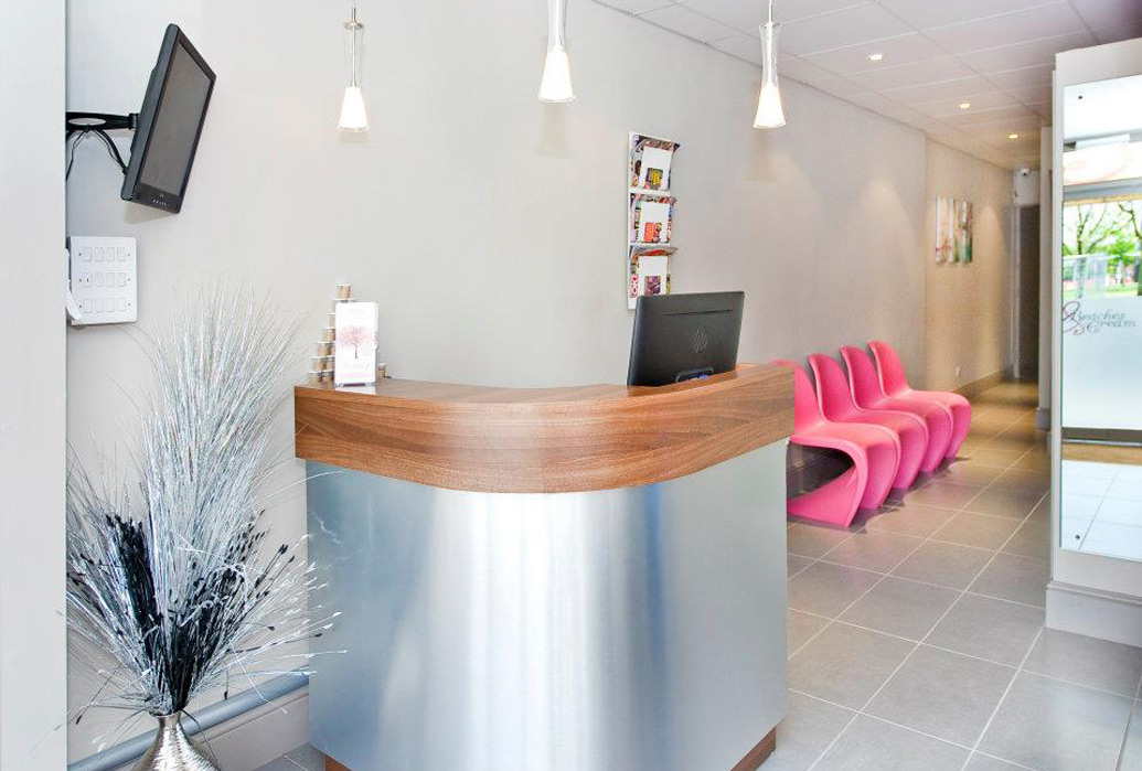 Salon Beaches & Cream